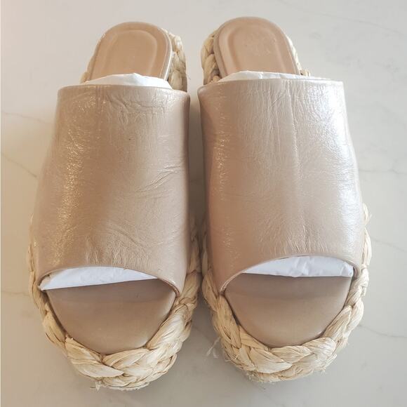 Paloma Barcelo Aryn Beige Slip-on Leather Platform Sandal - Picture 1 of 6